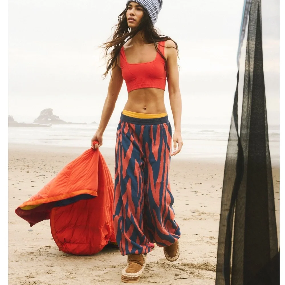 FREE PEOPLE FP Movement Baller Printed Pants NEW Size M Blue Orange NEW